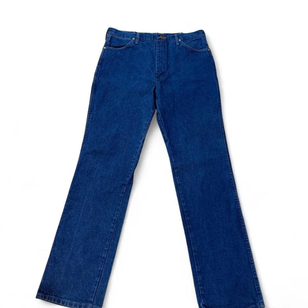 Authentic Made in USA Wrangler 936PWD Cowboy Cut jeans in a hard-to-find 36x34.